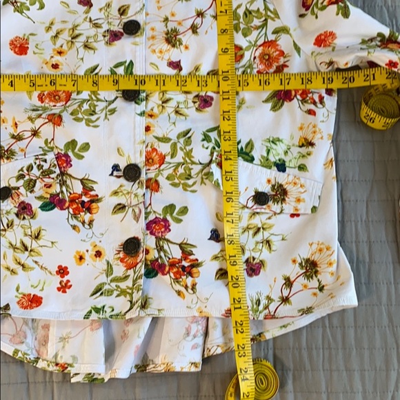 Disney Alice Through the Looking Glass blazer - Picture 8 of 8